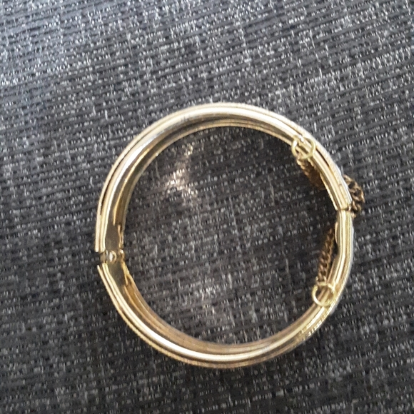 Bracelets - Picture 3 of 3